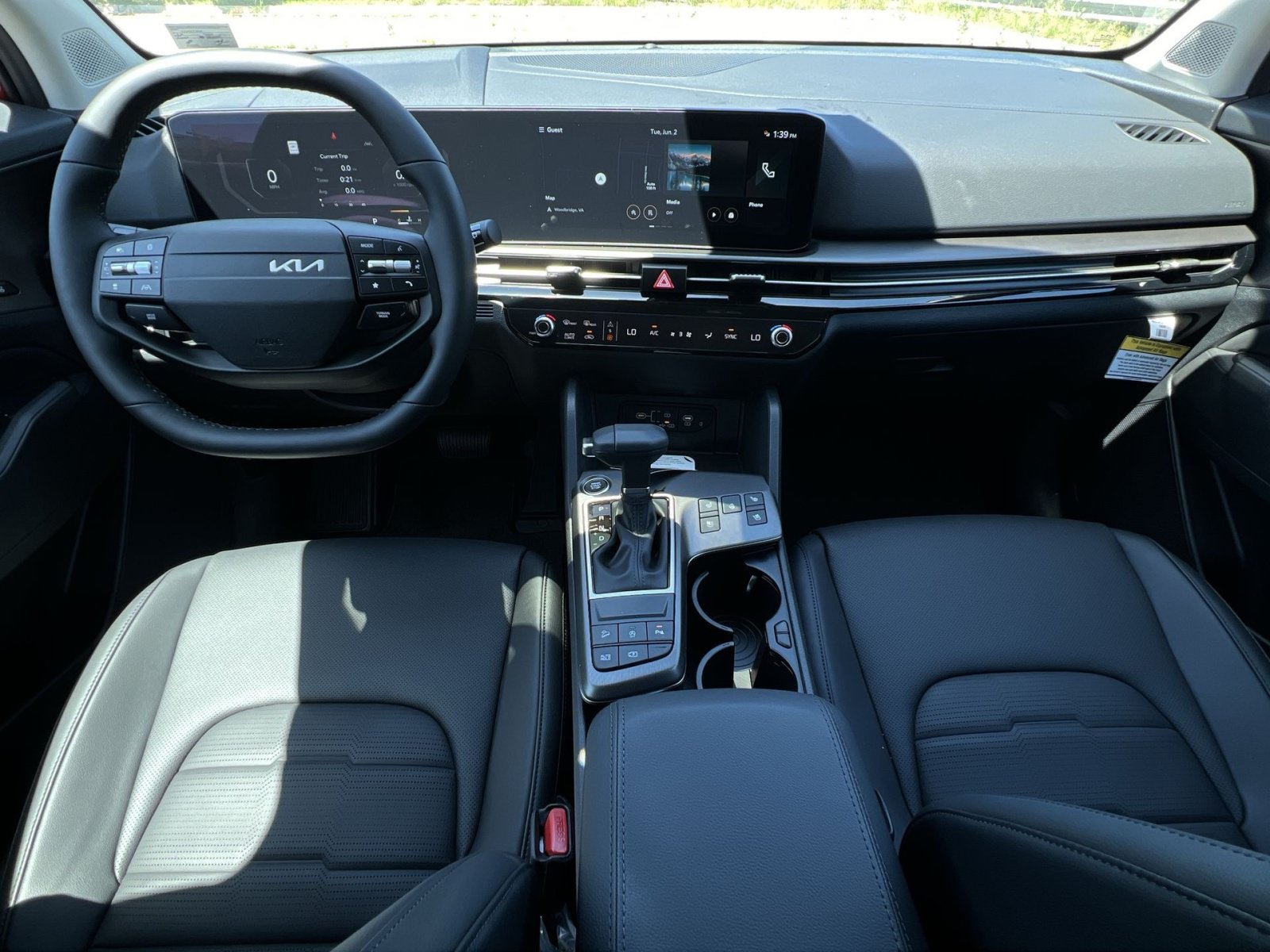 New 2026 Kia Sportage SX AWD/4WD image 32