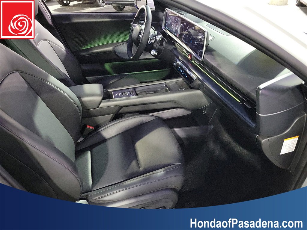 Used 2024 Hyundai Ioniq 6 Limited image 23