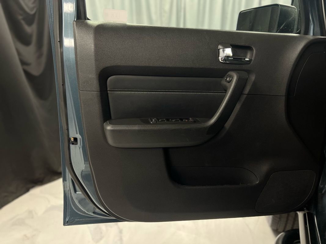 Used 2006 HUMMER H3 Luxury image 31