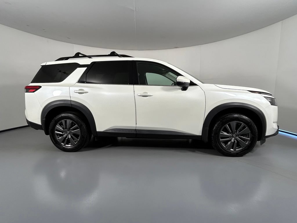 Used 2023 Nissan Pathfinder SV AWD/4WD image 8
