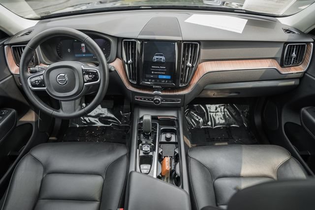 Certified 2023 Volvo XC60 B5 Plus w/ Climate Package AWD/4WD image 21