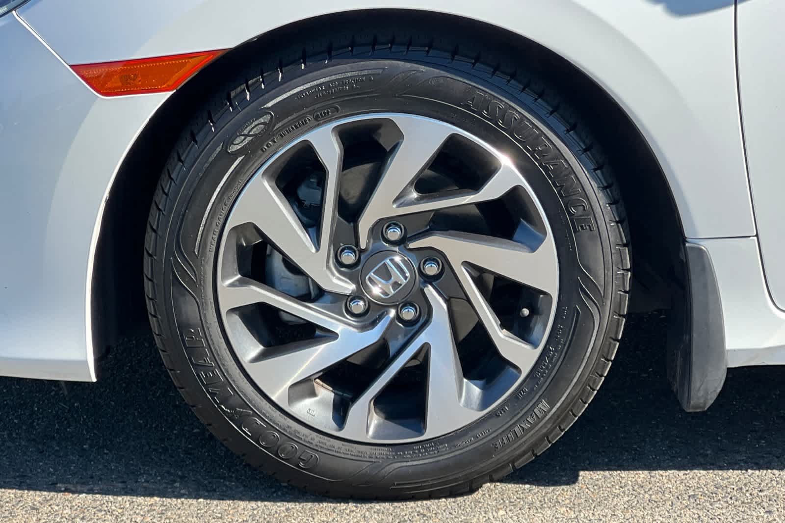 Used 2018 Honda Civic EX image 29