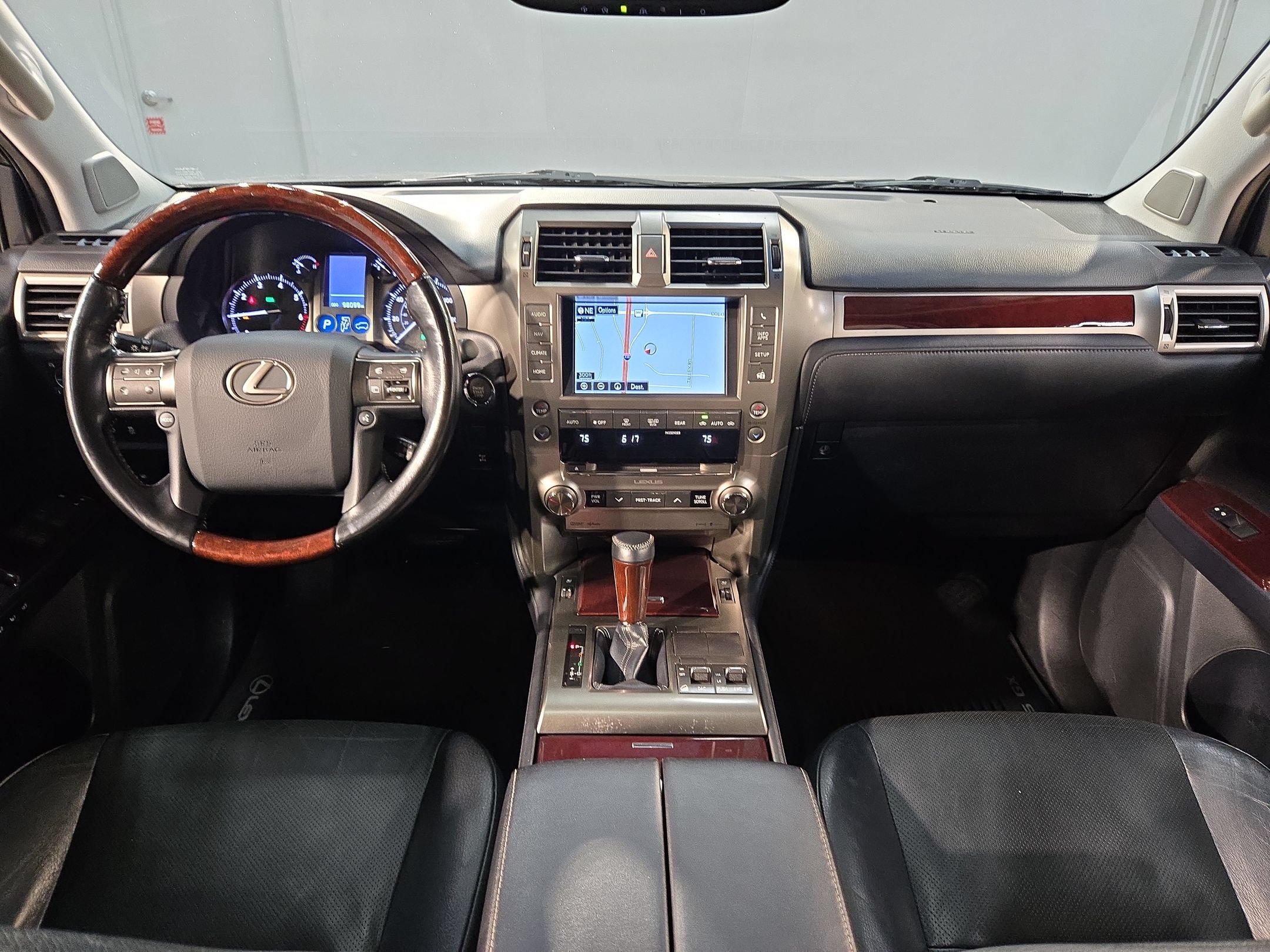 Used 2017 Lexus GX 460 Premium AWD/4WD image 10