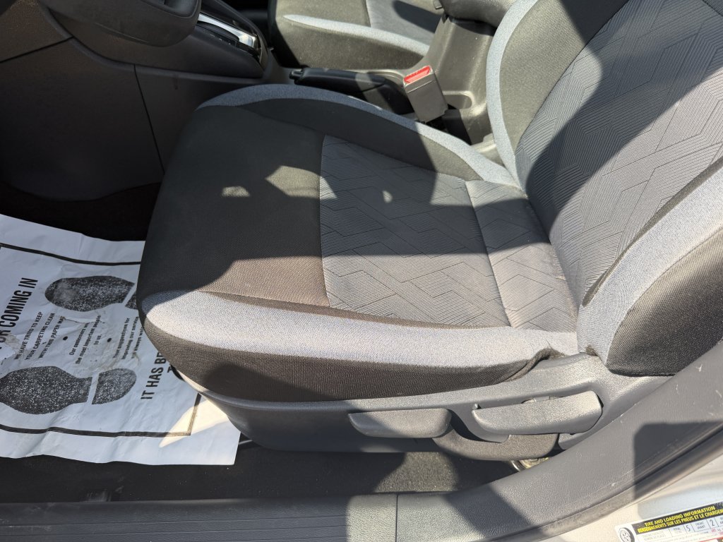 Used 2025 Nissan Versa SV FWD image 16