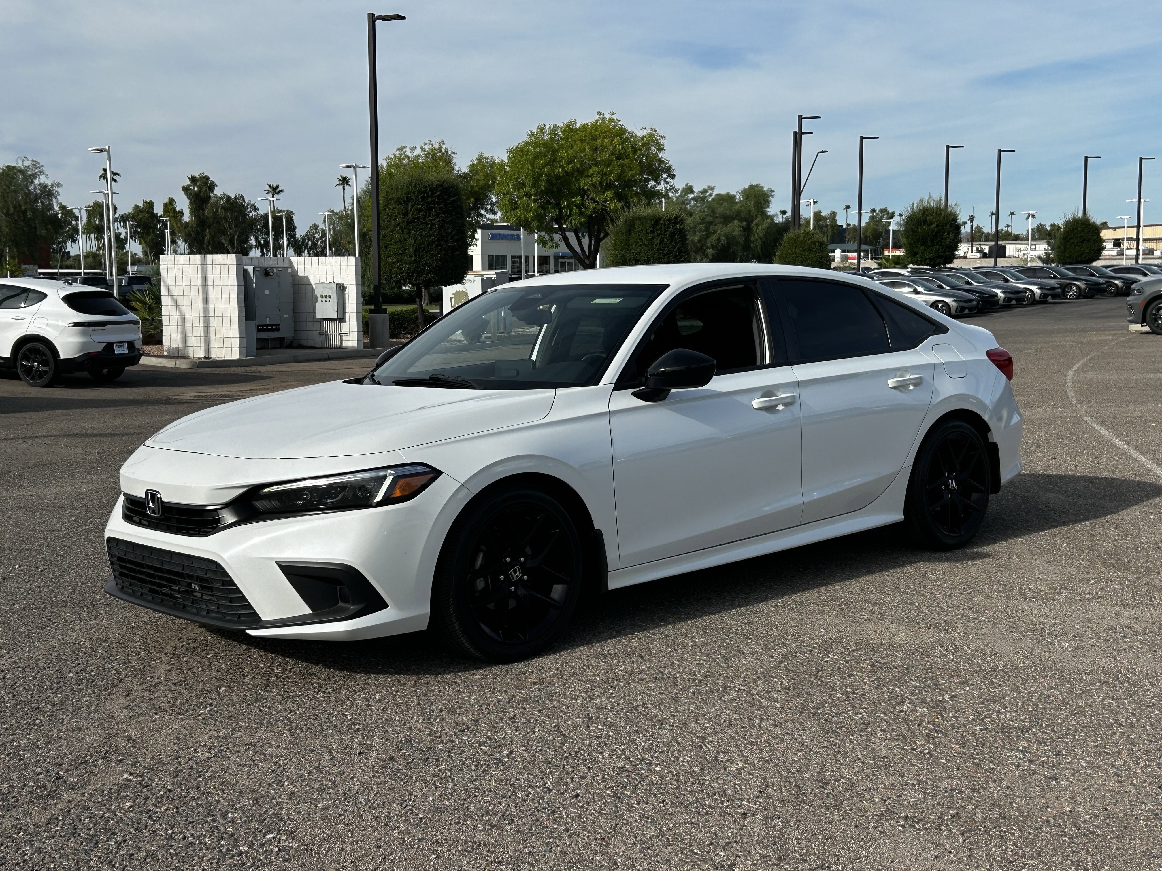 Used 2022 Honda Civic Sport image 2