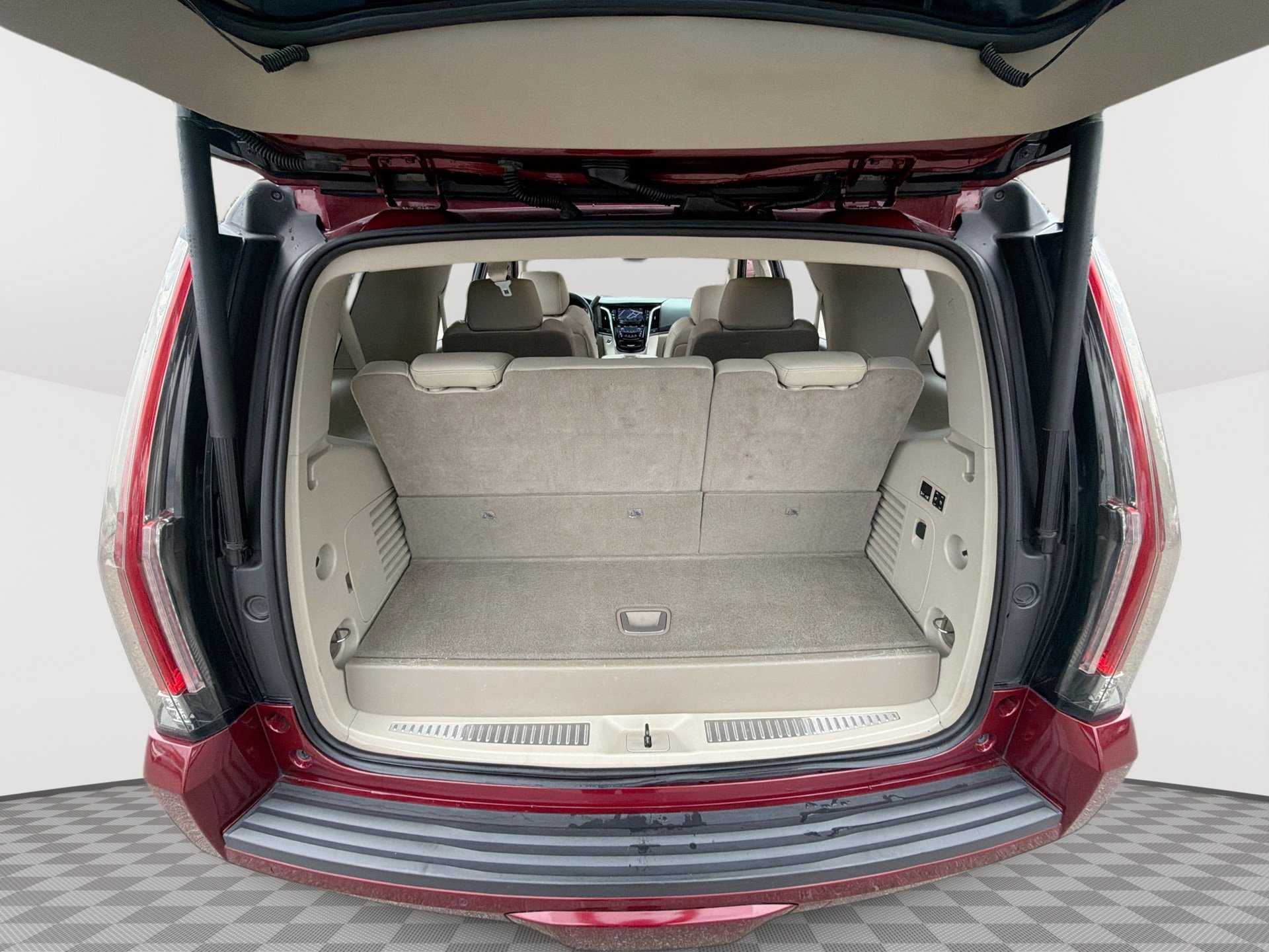 Used 2018 Cadillac Escalade Luxury RWD image 22