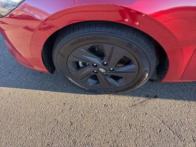 Certified 2023 Hyundai Elantra SEL w/ Cargo Package image 32