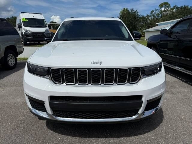 Used 2021 Jeep Grand Cherokee L Limited RWD image 2