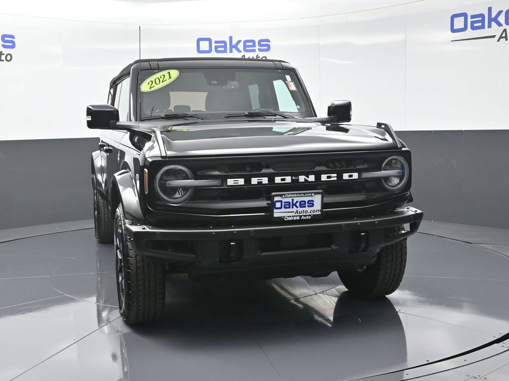 Used 2021 Ford Bronco Outer Banks image 2