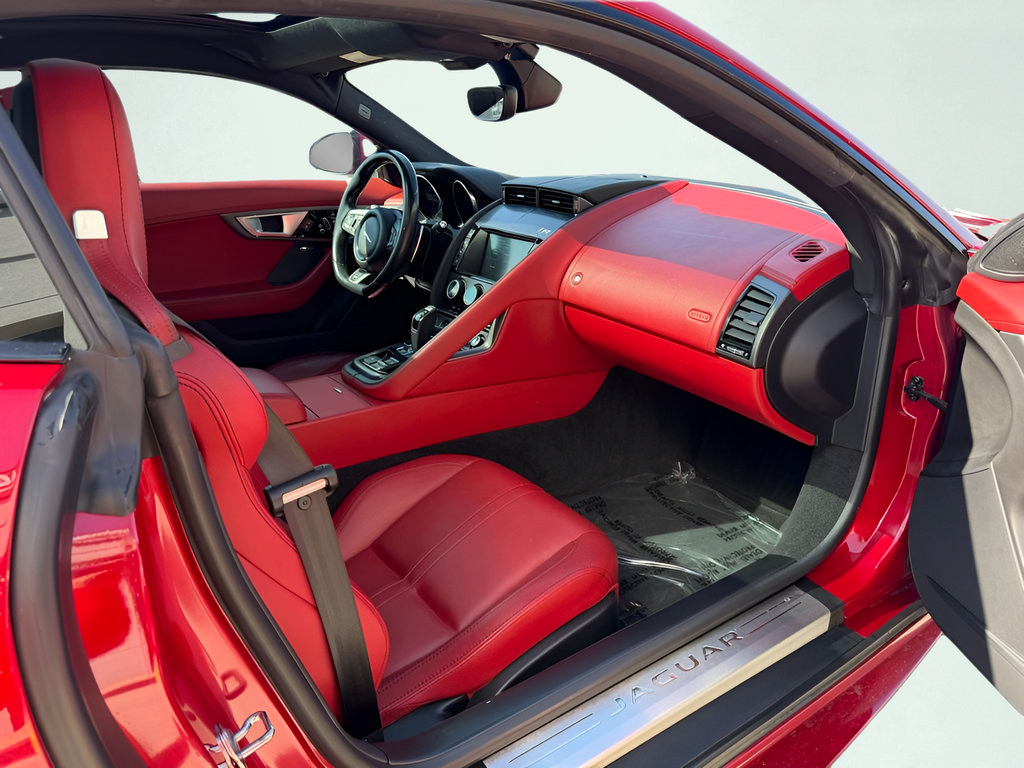 Used 2016 Jaguar F-TYPE R AWD/4WD image 23