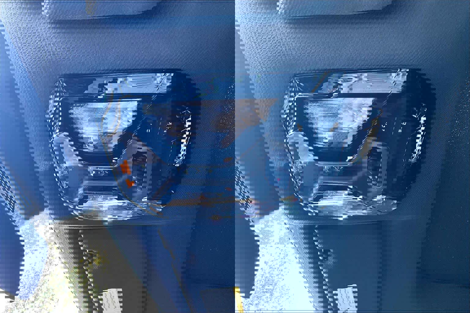 Used 2023 BMW 740i 740i image 32