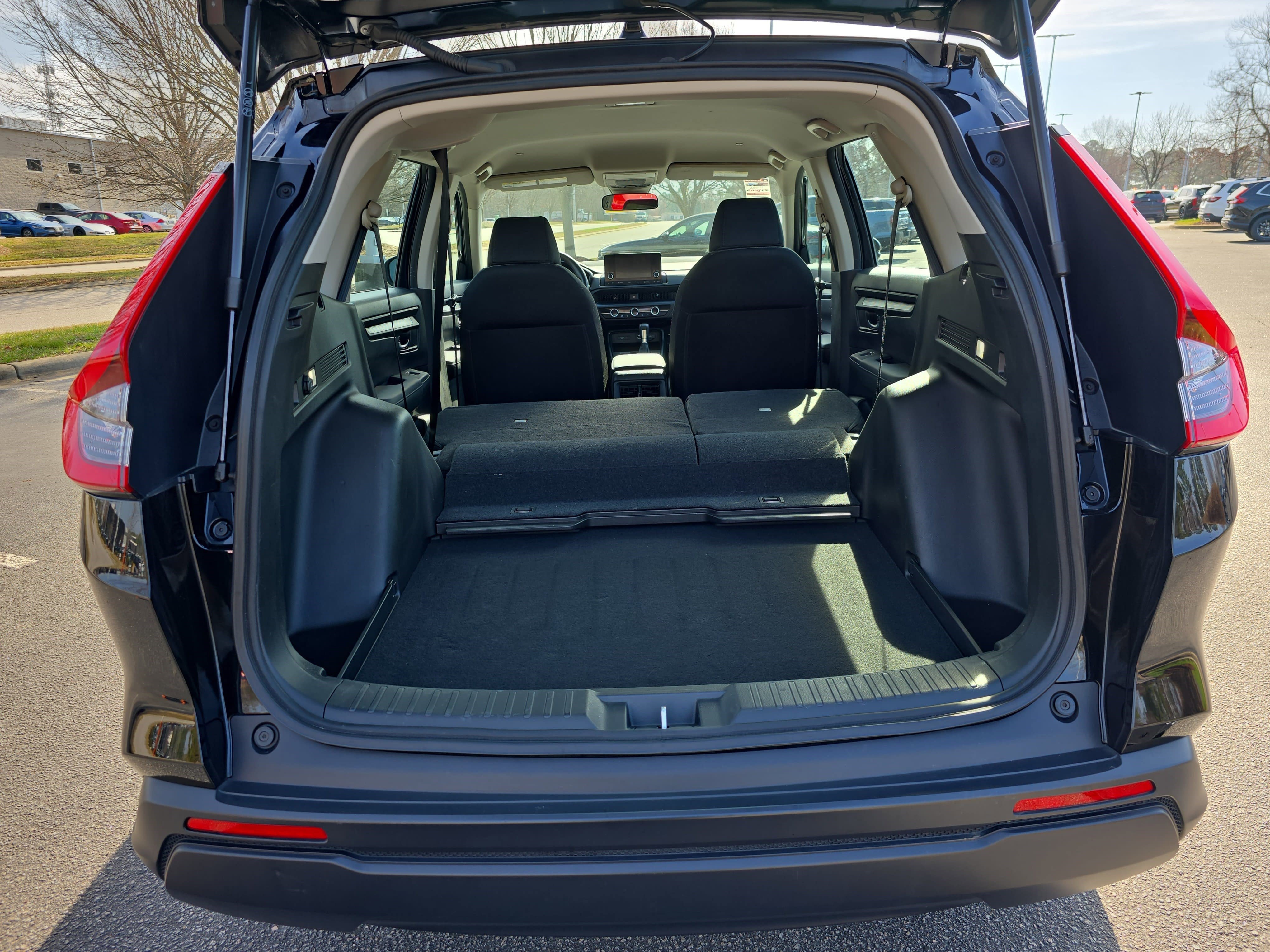 Used 2023 Honda CR-V LX image 14