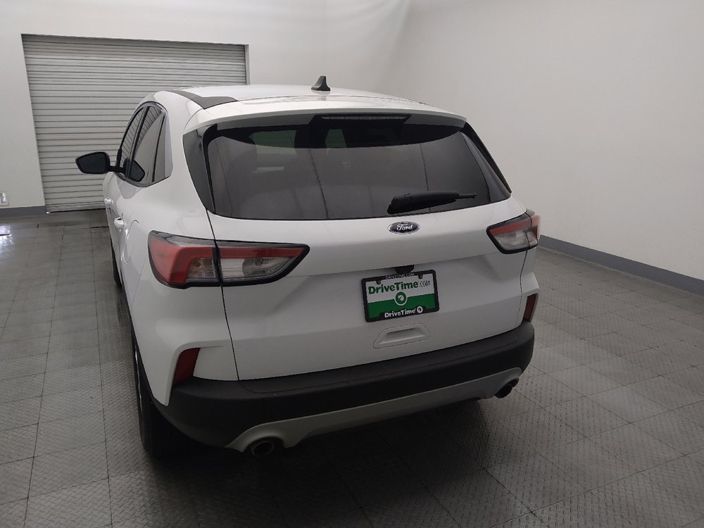 Used 2022 Ford Escape SE w/ Cold Weather Package image 6