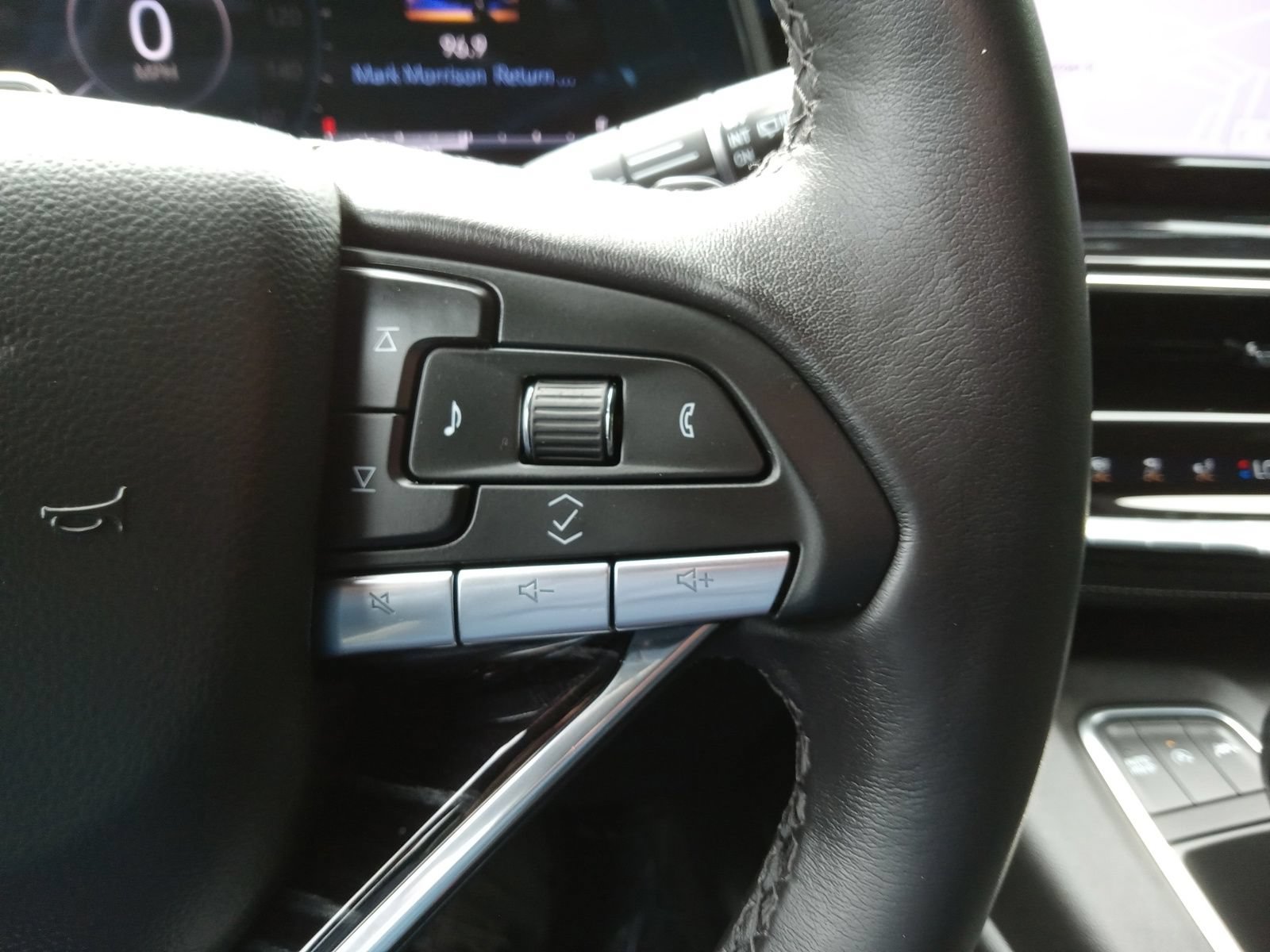 Used 2023 Cadillac Escalade Sport w/ LPO, ONYX Package AWD/4WD image 23