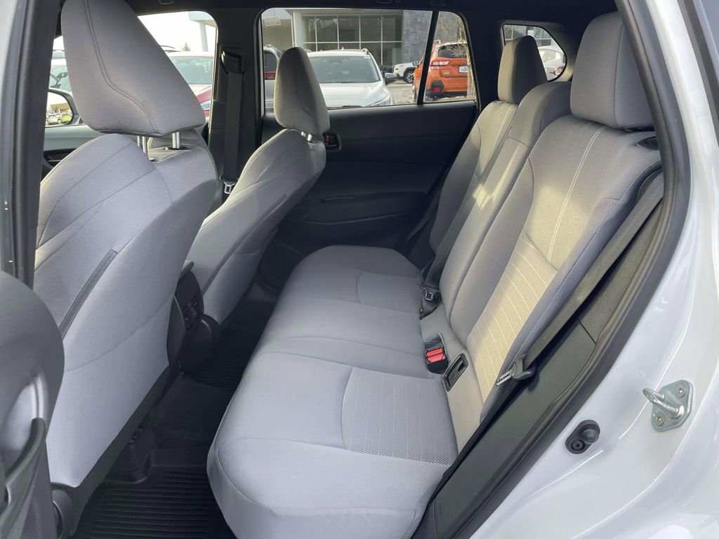 Used 2024 Toyota Corolla Cross SE image 3