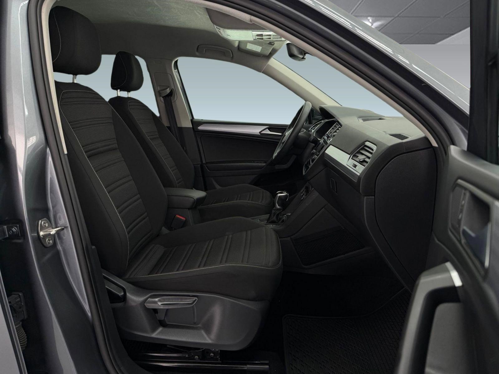 Used 2023 Volkswagen Tiguan S image 23