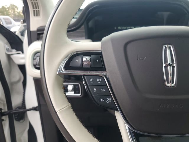 Used 2023 Lincoln Nautilus Black Label w/ Class II Trailer Tow Package image 18