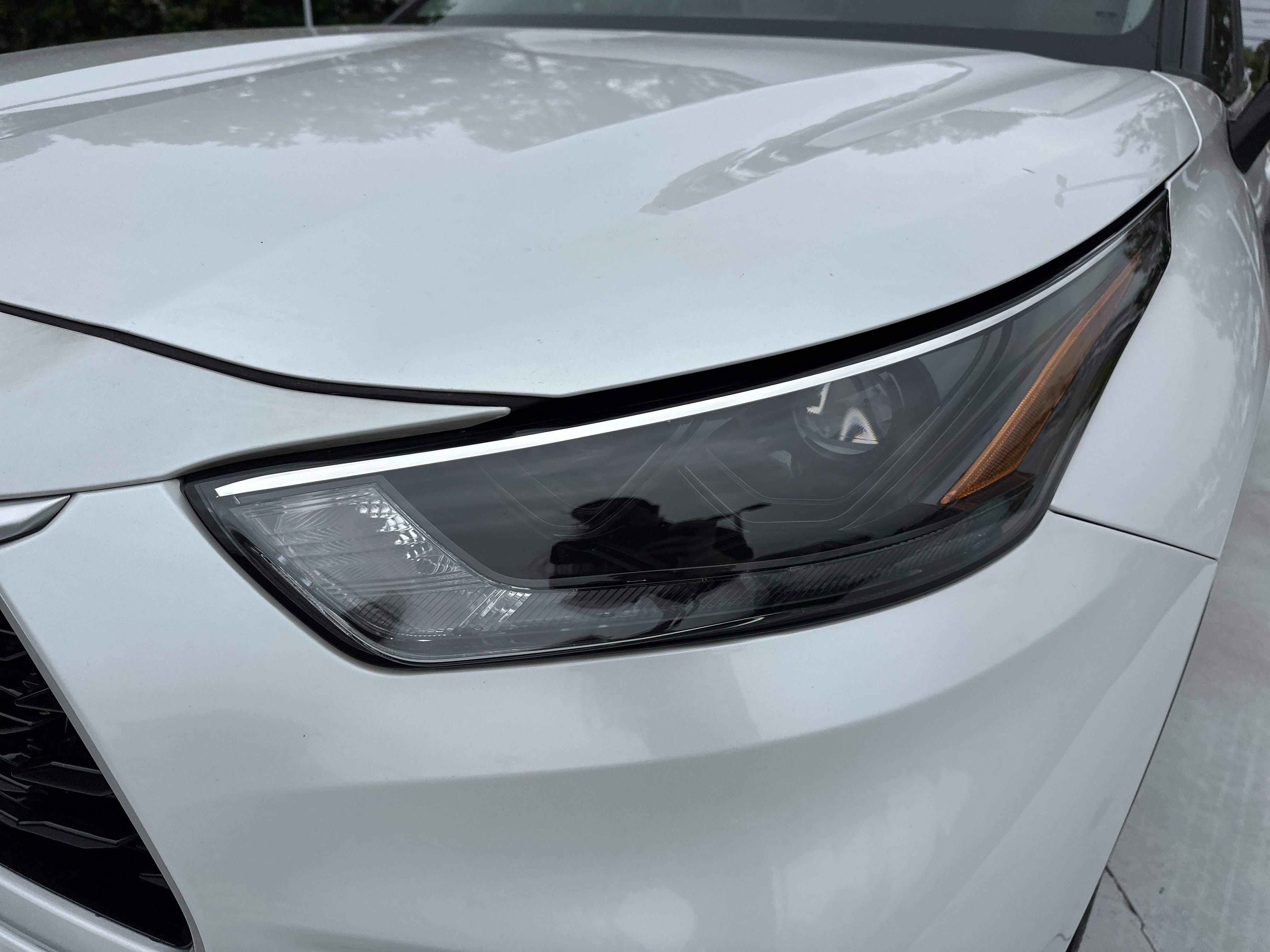 Certified 2024 Toyota Highlander XLE FWD image 6