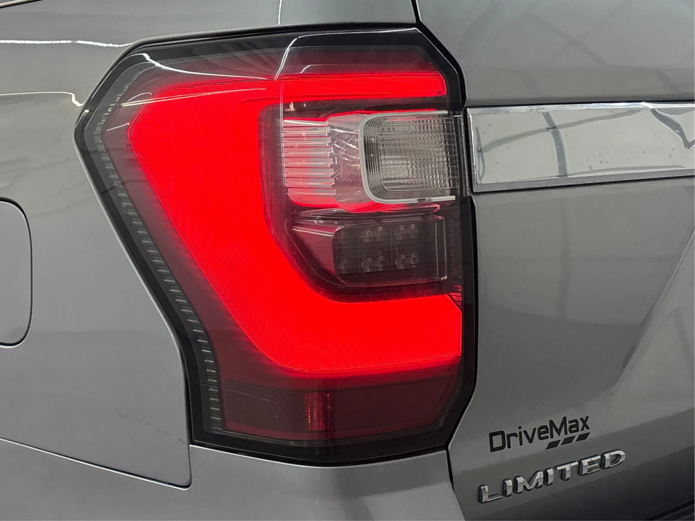 Used 2021 Ford Expedition Max Limited AWD/4WD image 35