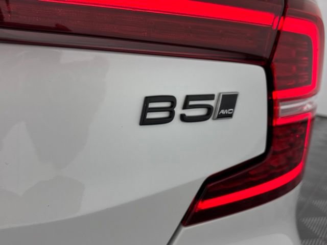Used 2024 Volvo S60 B5 Plus AWD/4WD image 13
