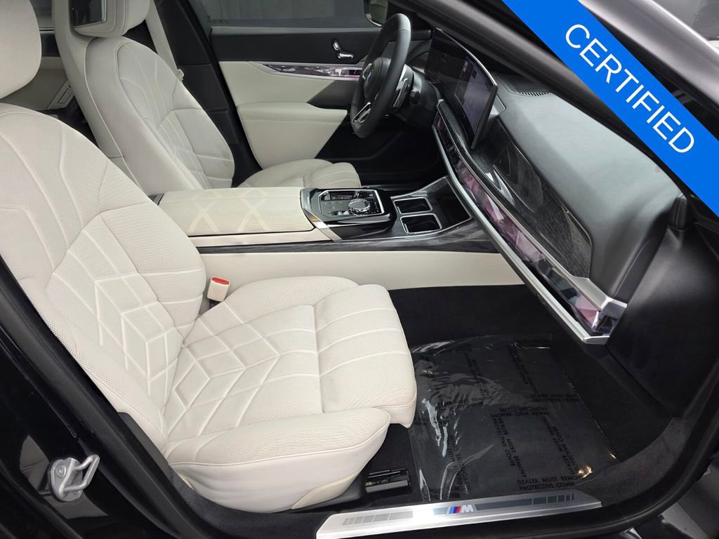Certified 2023 BMW 740i RWD image 28