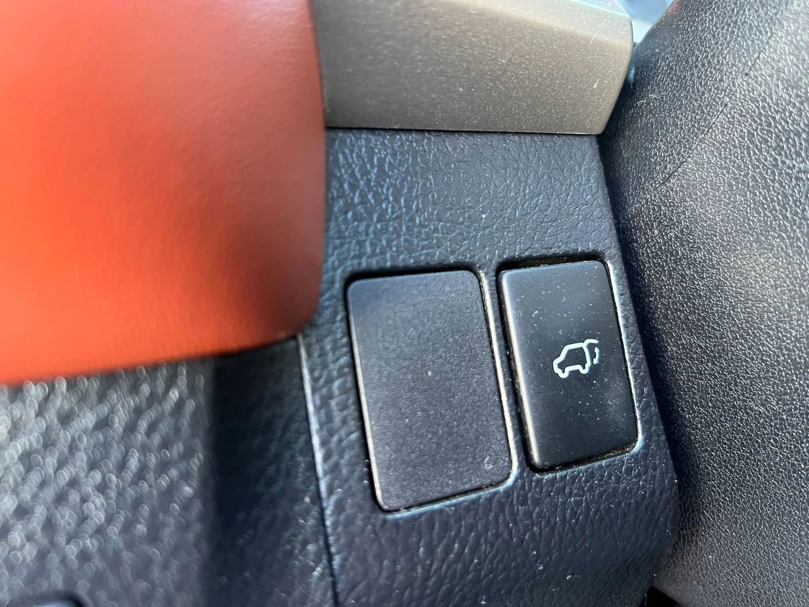 Used 2013 Toyota RAV4 Limited FWD image 26