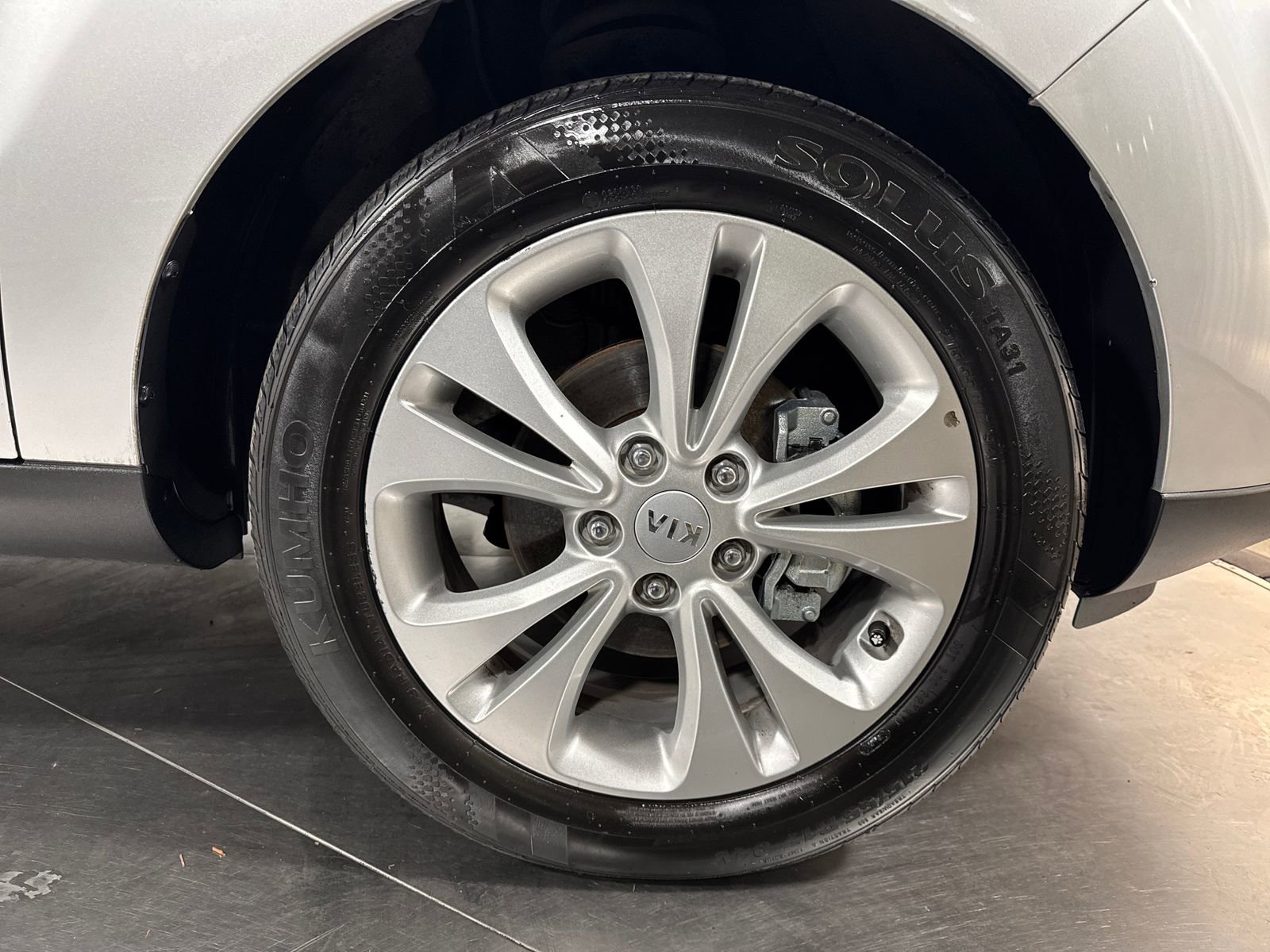 Used 2016 Kia Soul + w/ Audio Package FWD image 14