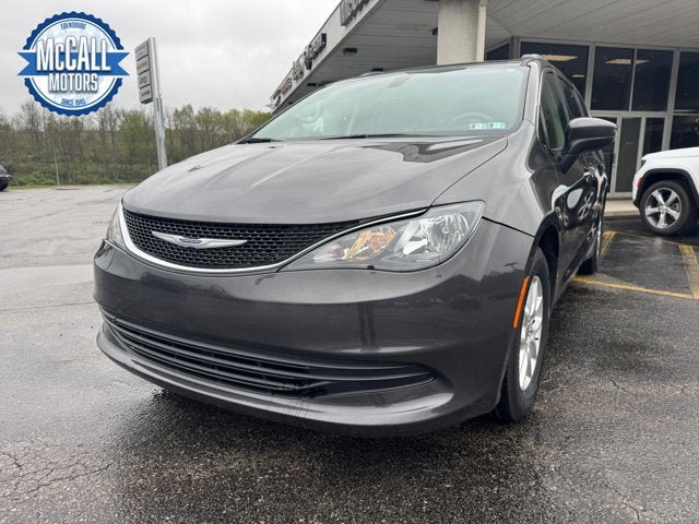Used 2020 Chrysler Voyager Lxi FWD image 1