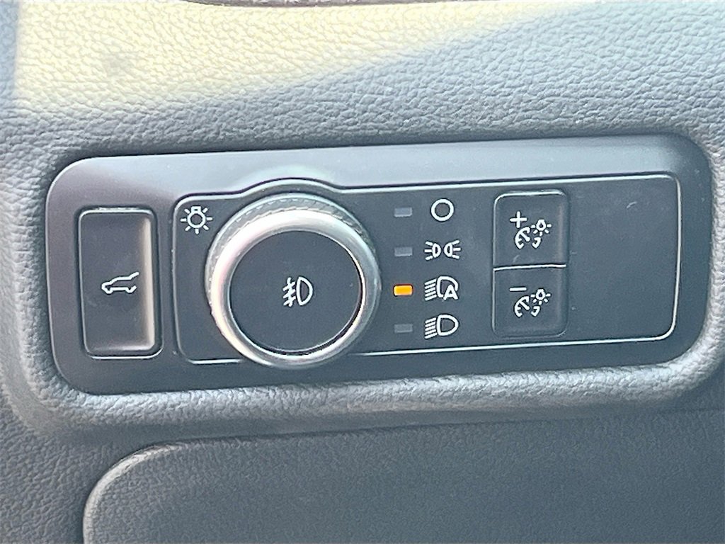 Used 2023 Ford Explorer ST w/ Equipment Group 401A image 10