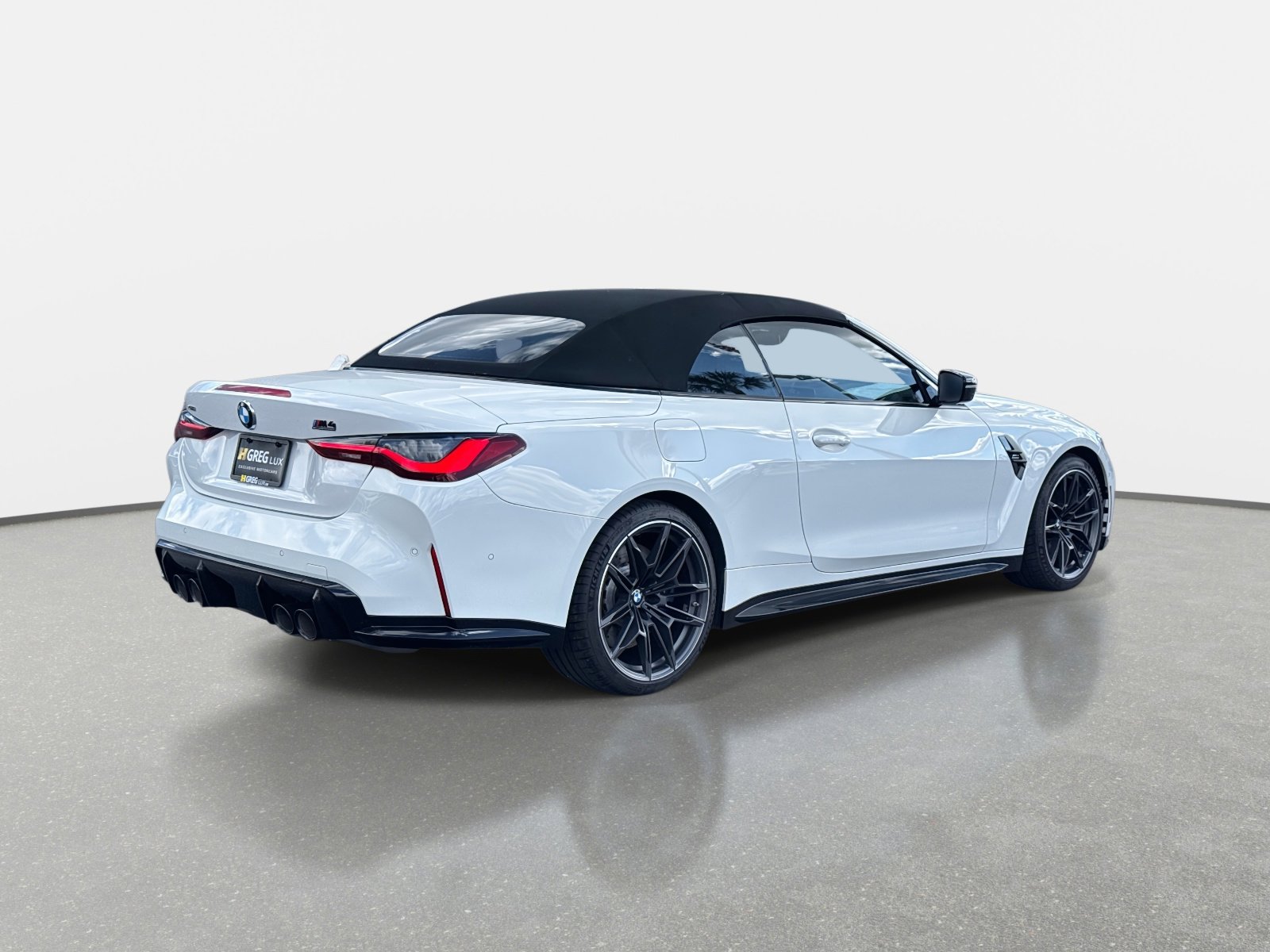 Used 2023 BMW M4 xDrive Competition image 3