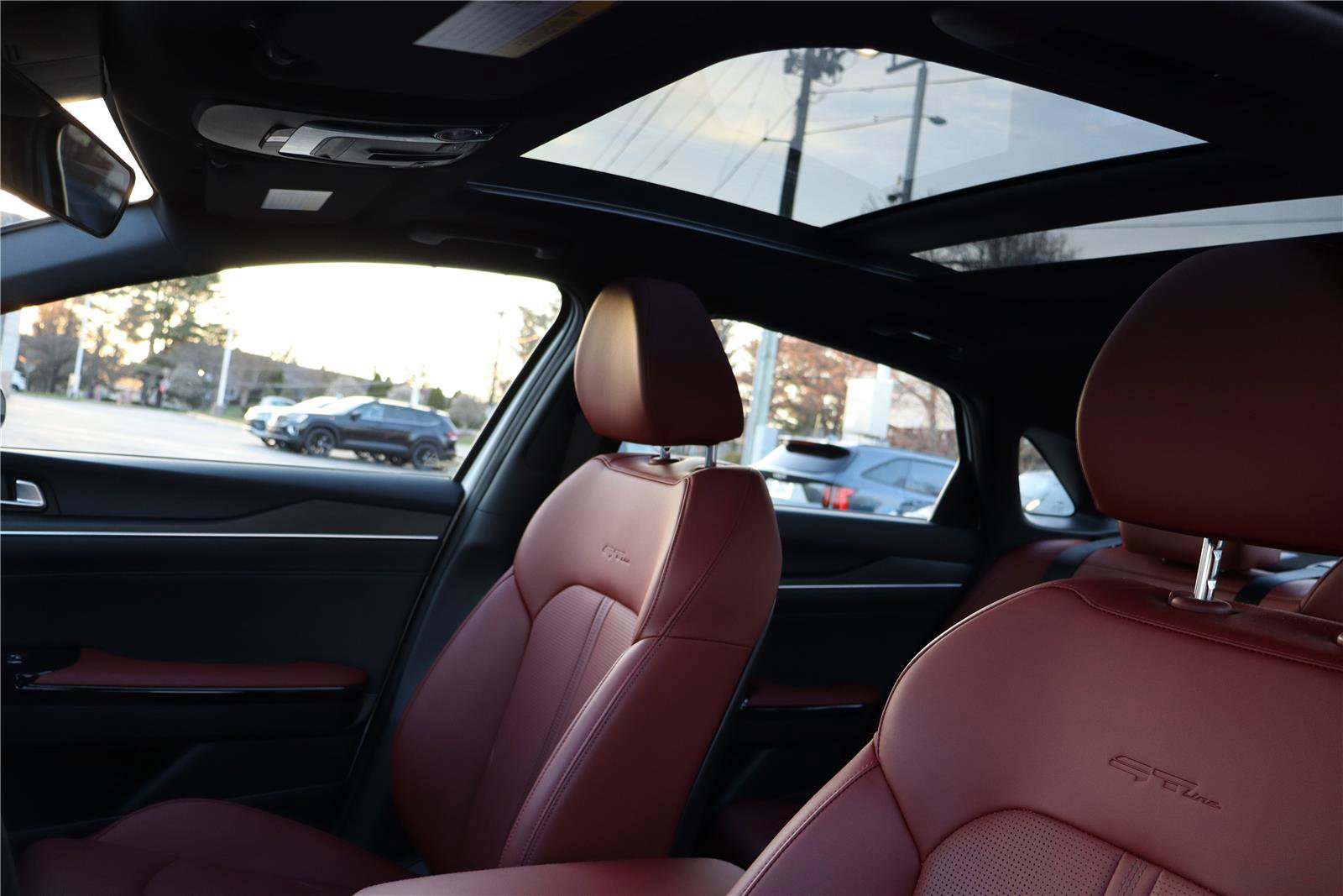 Used 2025 Kia K5 GT-Line w/ GT-Line Premium Package image 23