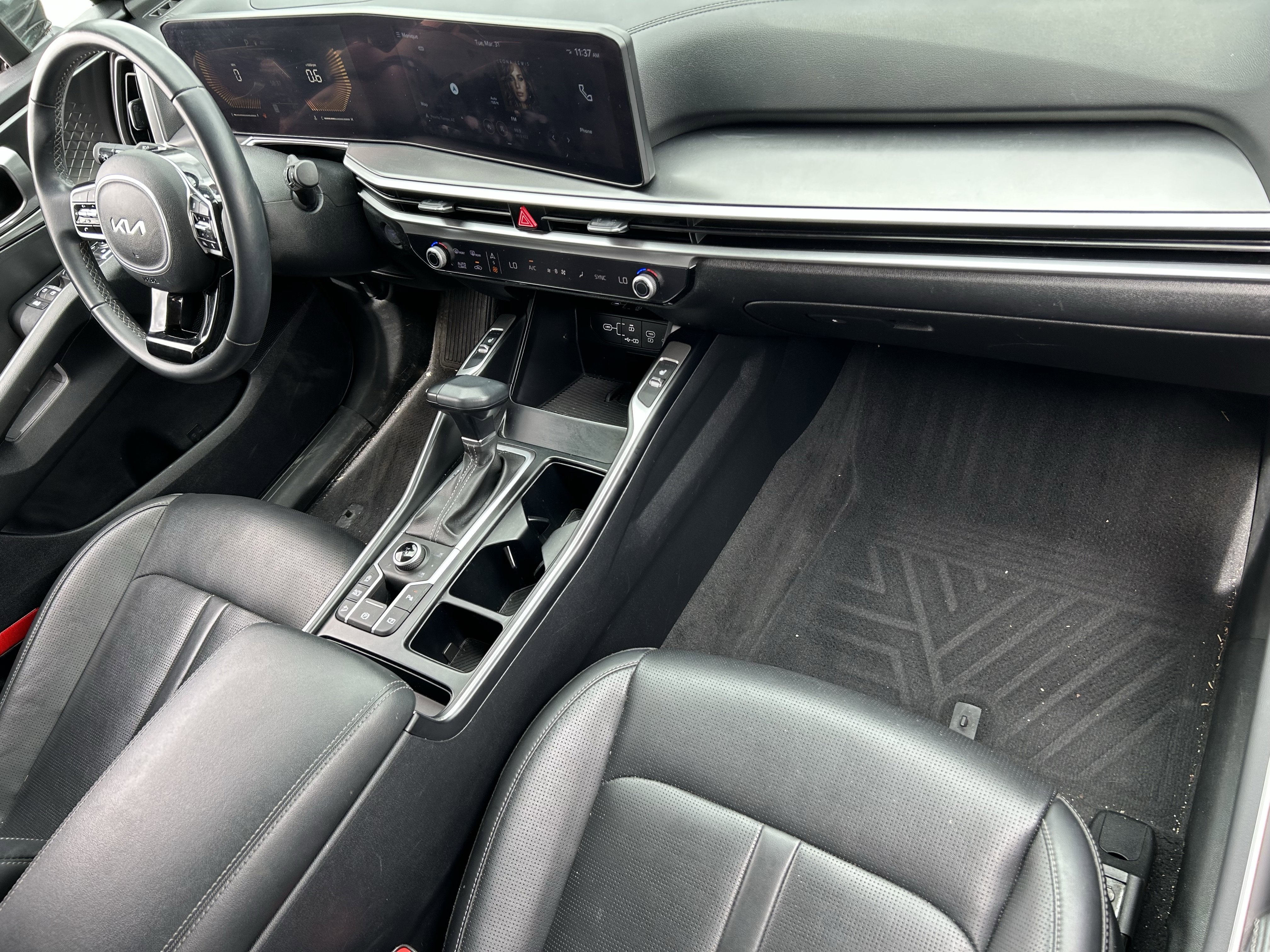 Certified 2024 Kia Sorento S image 11