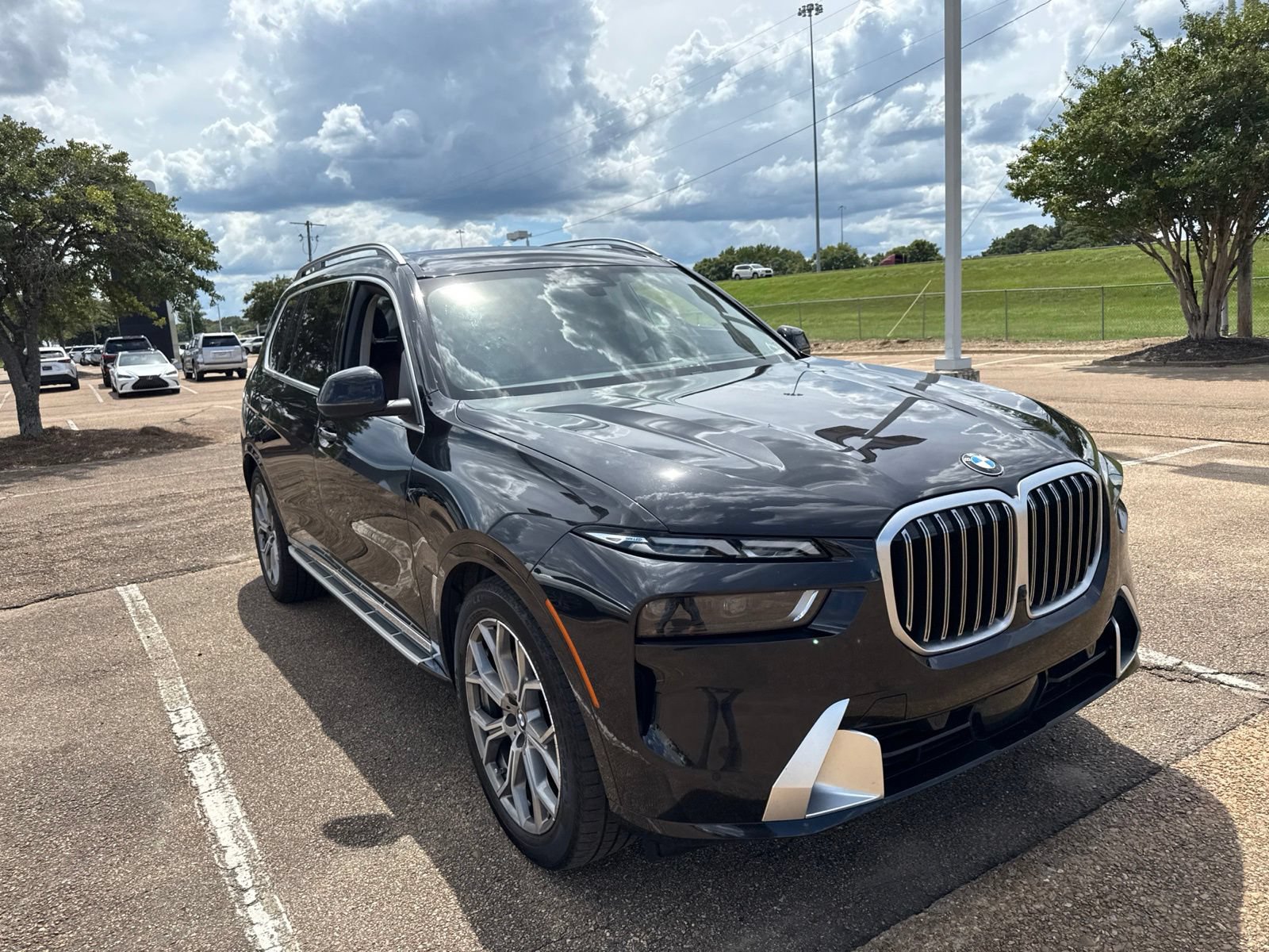 Certified 2024 BMW X7 xDrive40i w/ Executive Package AWD/4WD image 3