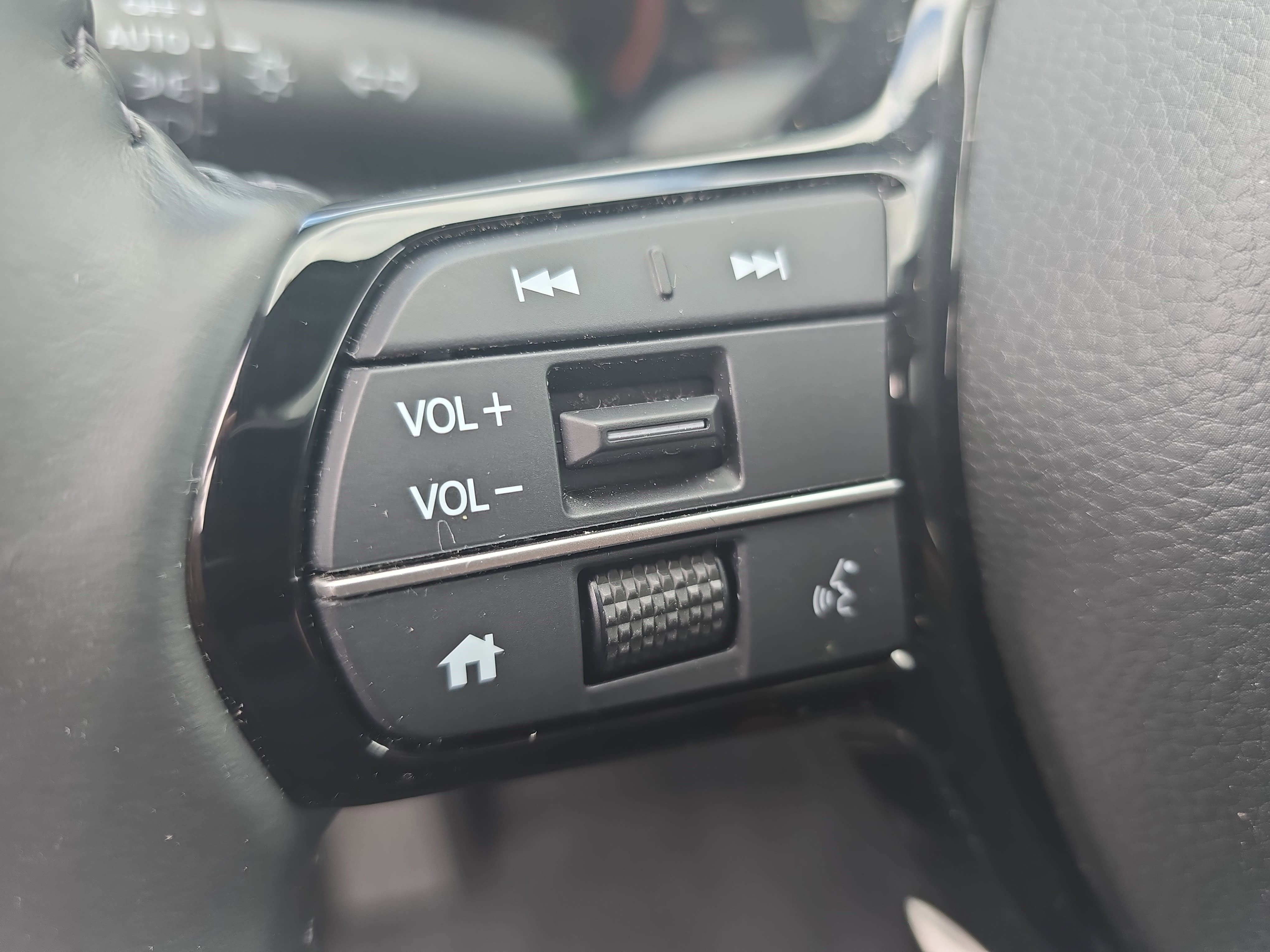 Used 2024 Honda CR-V EX-L image 17