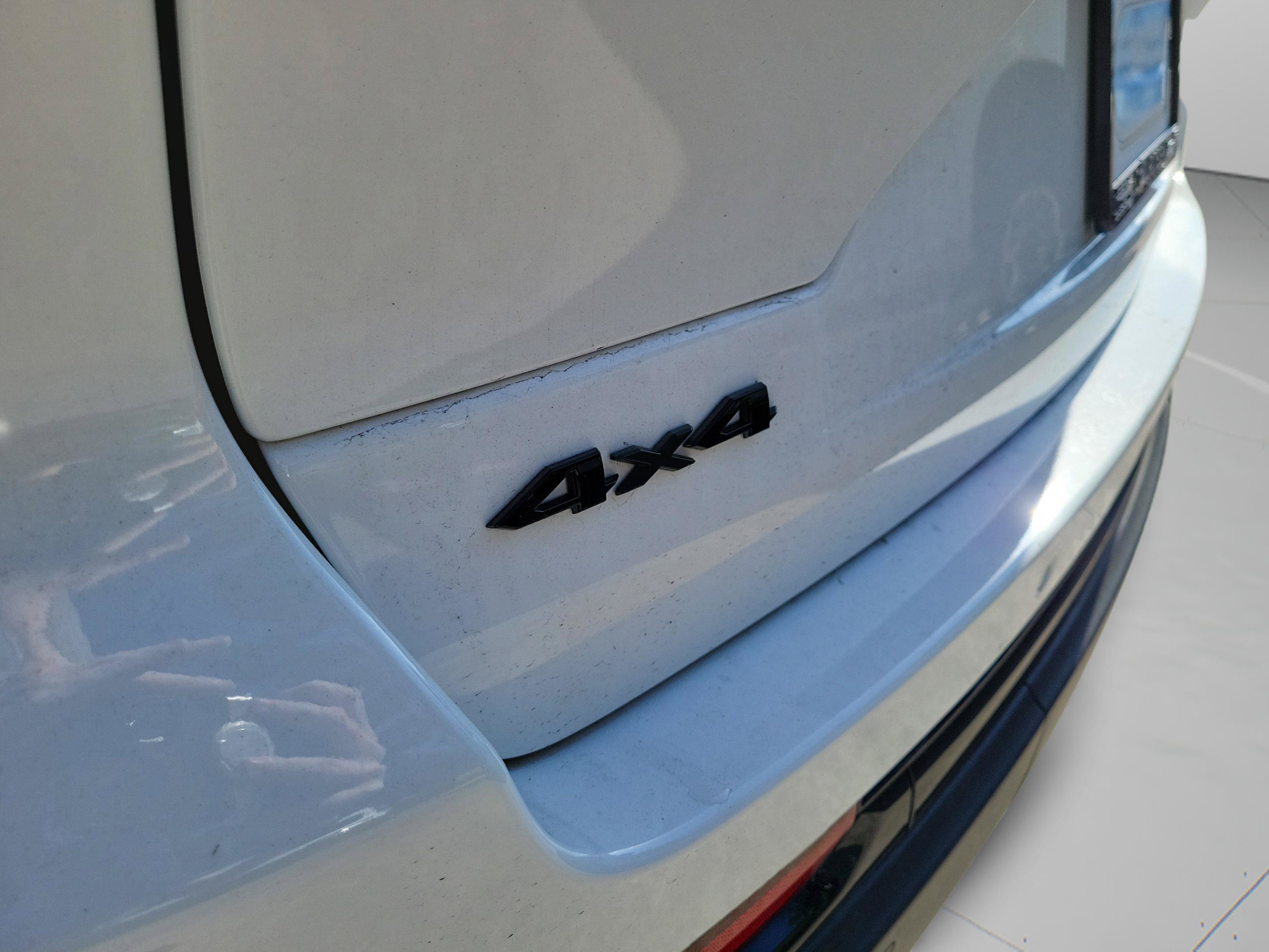 Certified 2025 Jeep Grand Cherokee Altitude AWD/4WD image 31