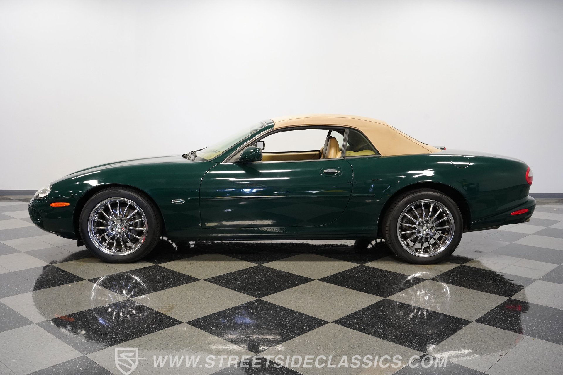Used 1997 Jaguar XK8 Convertible RWD image 2
