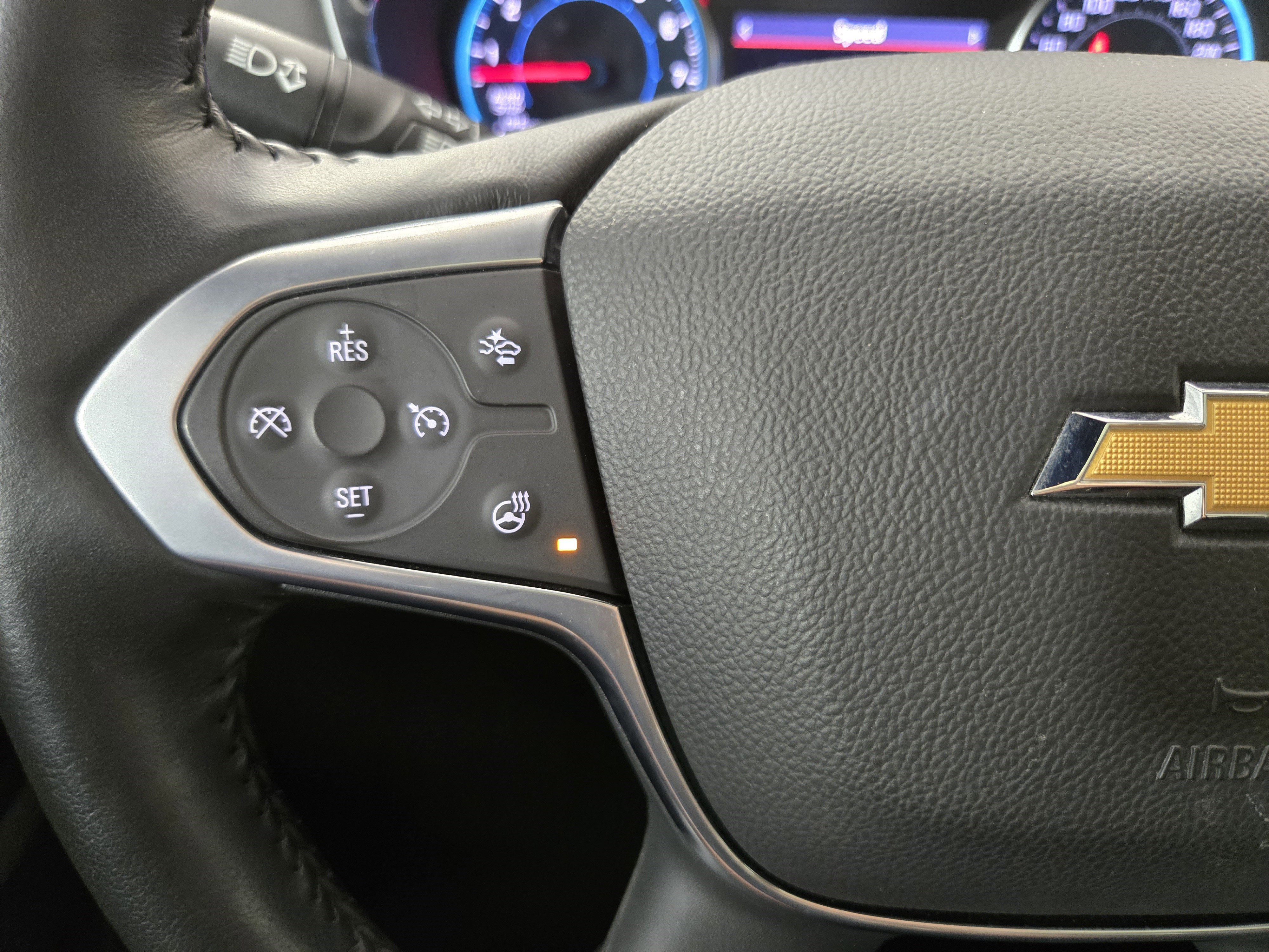 Used 2022 Chevrolet Traverse LT AWD/4WD image 16
