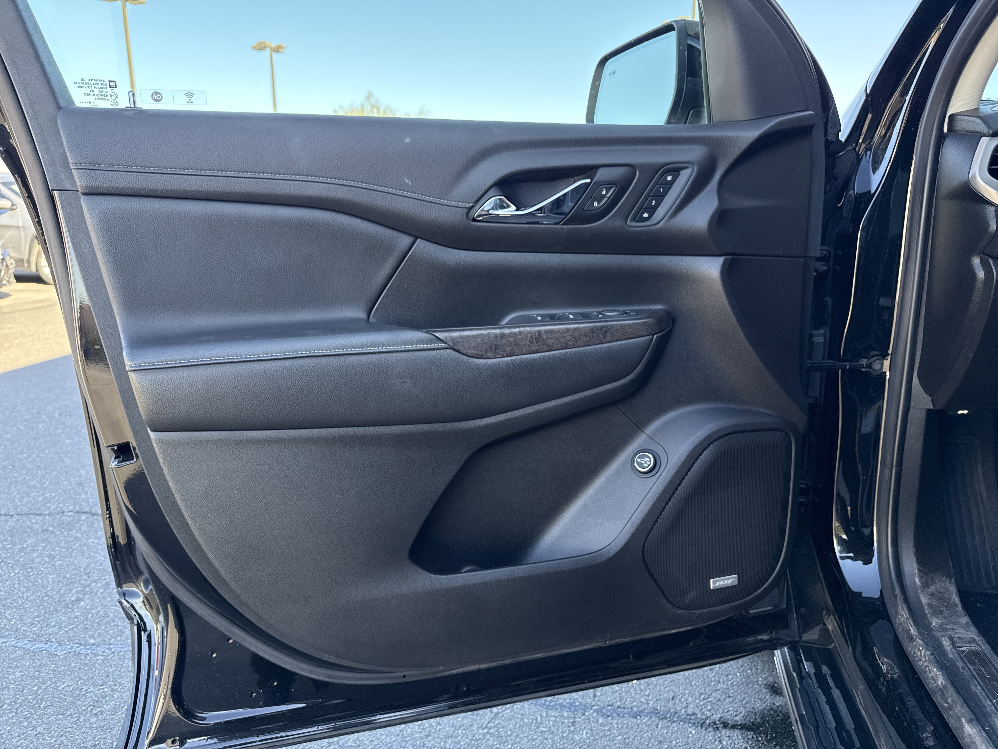 Used 2020 GMC Acadia Denali w/ LPO, 'HIT The Road' Package image 11