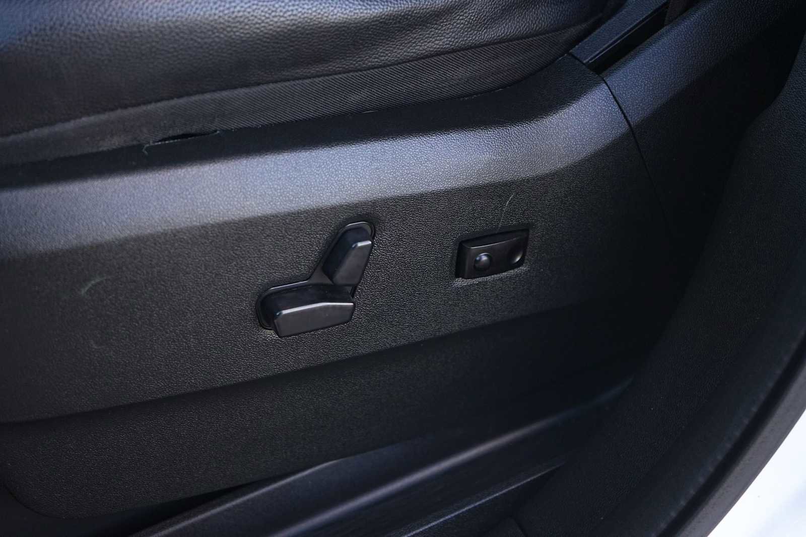 Used 2018 Dodge Grand Caravan GT image 12