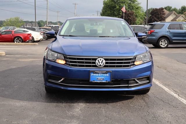 Used 2017 Volkswagen Passat 1.8T SE FWD image 11