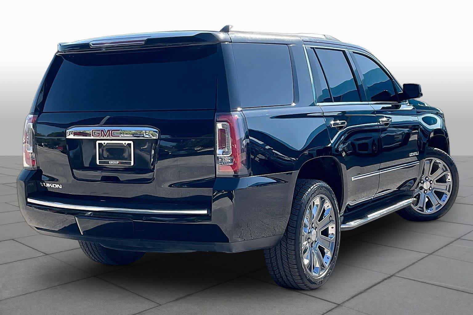 Used 2016 GMC Yukon Denali w/ Open Road Package AWD/4WD image 12