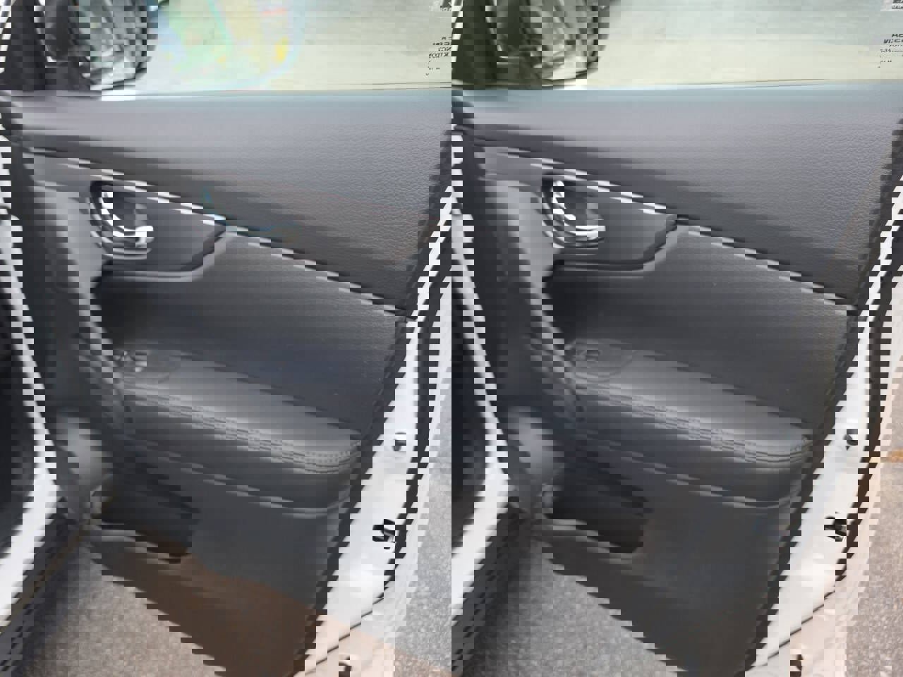 Used 2015 Nissan Rogue SV w/ SV Moonroof Package image 25