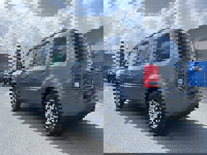 Used 2011 Honda Pilot Touring image 6