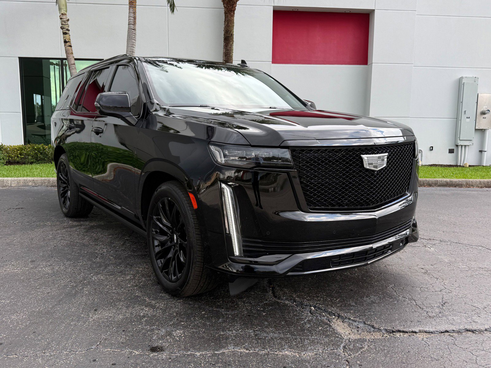 Used 2021 Cadillac Escalade Sport Platinum AWD/4WD image 5