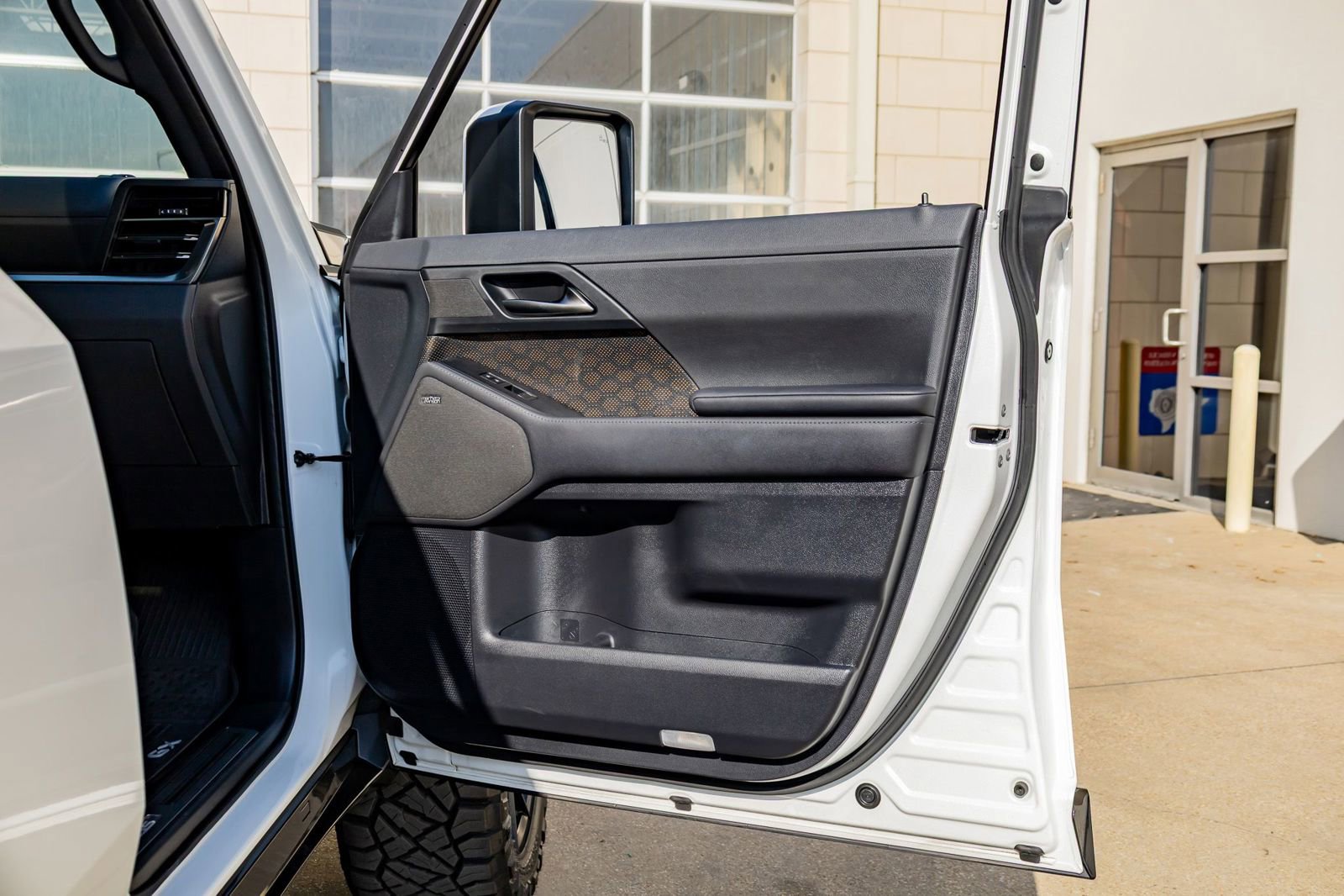 Used 2024 Lexus GX 550 w/ Accessory Package (Z1) image 36