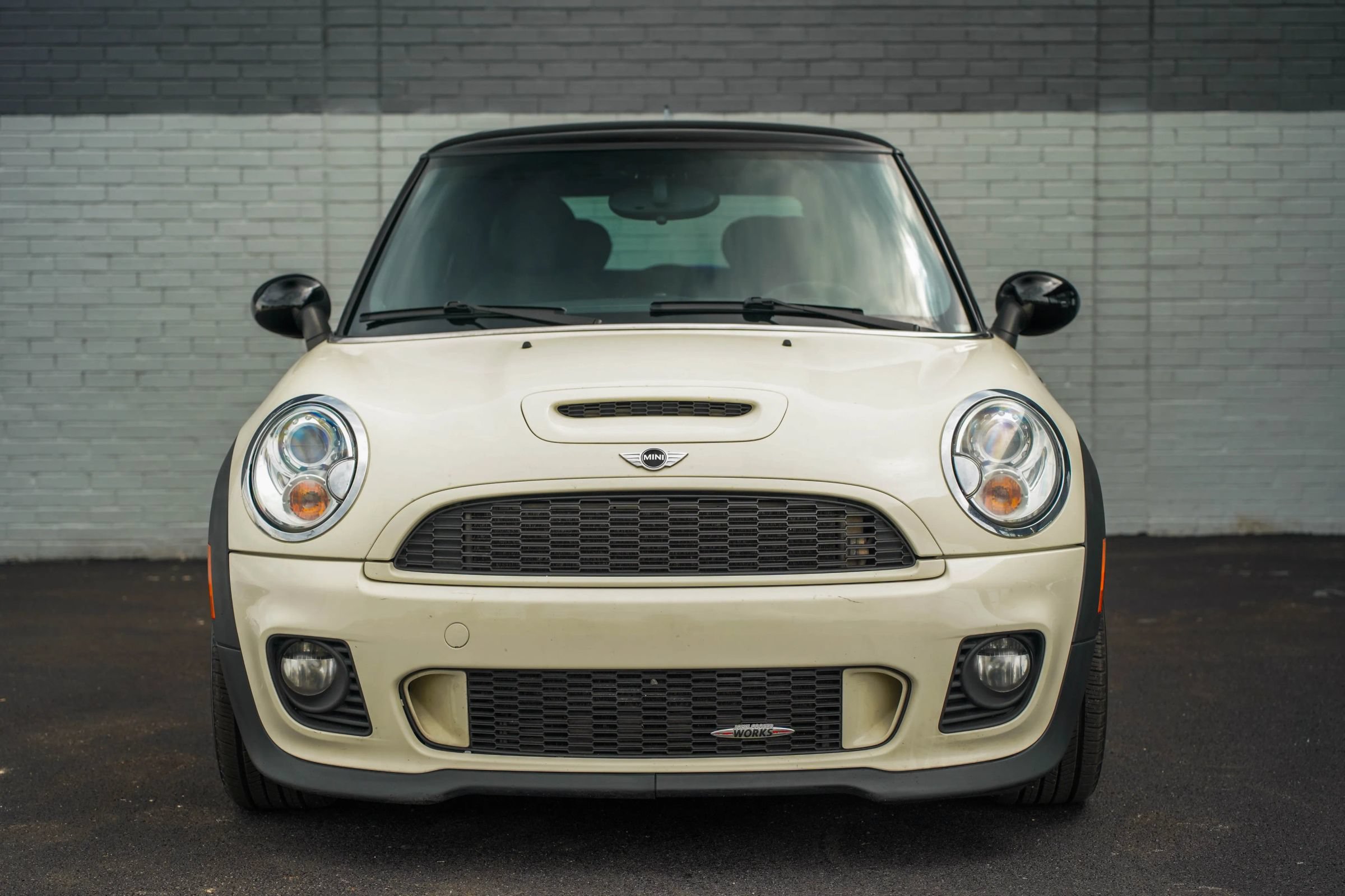 Used 2011 MINI Cooper John Cooper Works FWD image 2