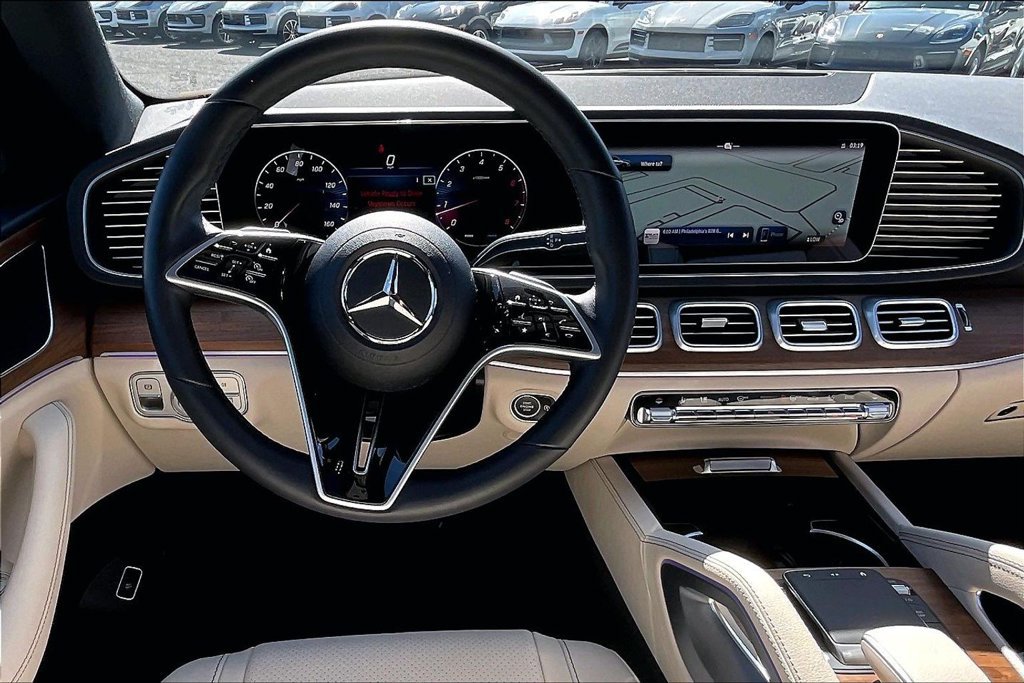 Certified 2025 Mercedes-Benz GLE 450 4MATIC image 5