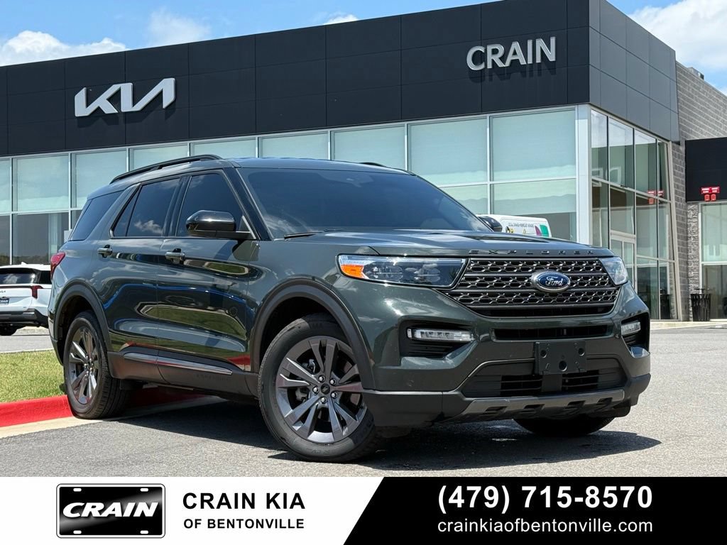 Used 2024 Ford Explorer XLT w/ Equipment Group 202A AWD/4WD image 1
