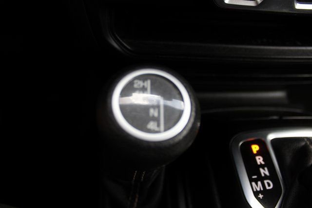 Used 2020 Jeep Wrangler Unlimited Sahara AWD/4WD image 16