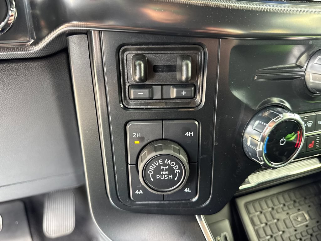 Used 2025 Ford F150 Raptor AWD/4WD image 26